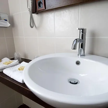 L'iroko The Originals Hotel 3*