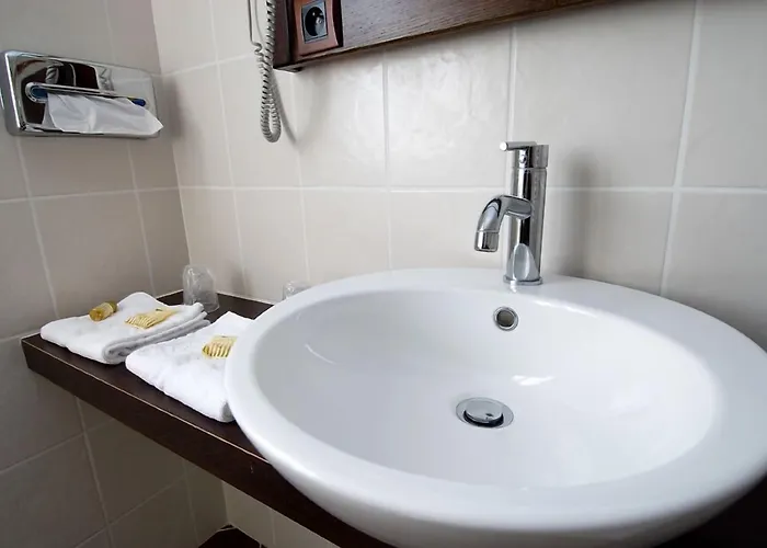 L'iroko The Originals Hotel 3*